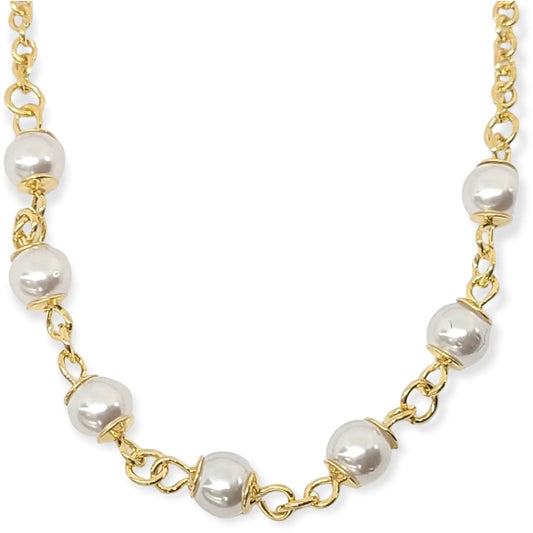 Trust us, you won’t be disappointed with our fantastic pearls necklace. This beauty features gorgeous cultured freshwater pearls in elegant shade of white, accentuated by a gleaming and complimentary Rolo link chain that can be worn for day or for evening.  -3mm Chain and 6mm Pearls  -Chain size 18 inches  -Brazilian Gold-Filled  -Hypoallergenic and Nickel Free   